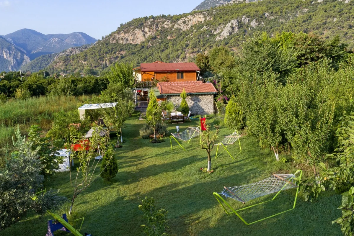 Flora Garden Pansiyon - Fotoğraf 2