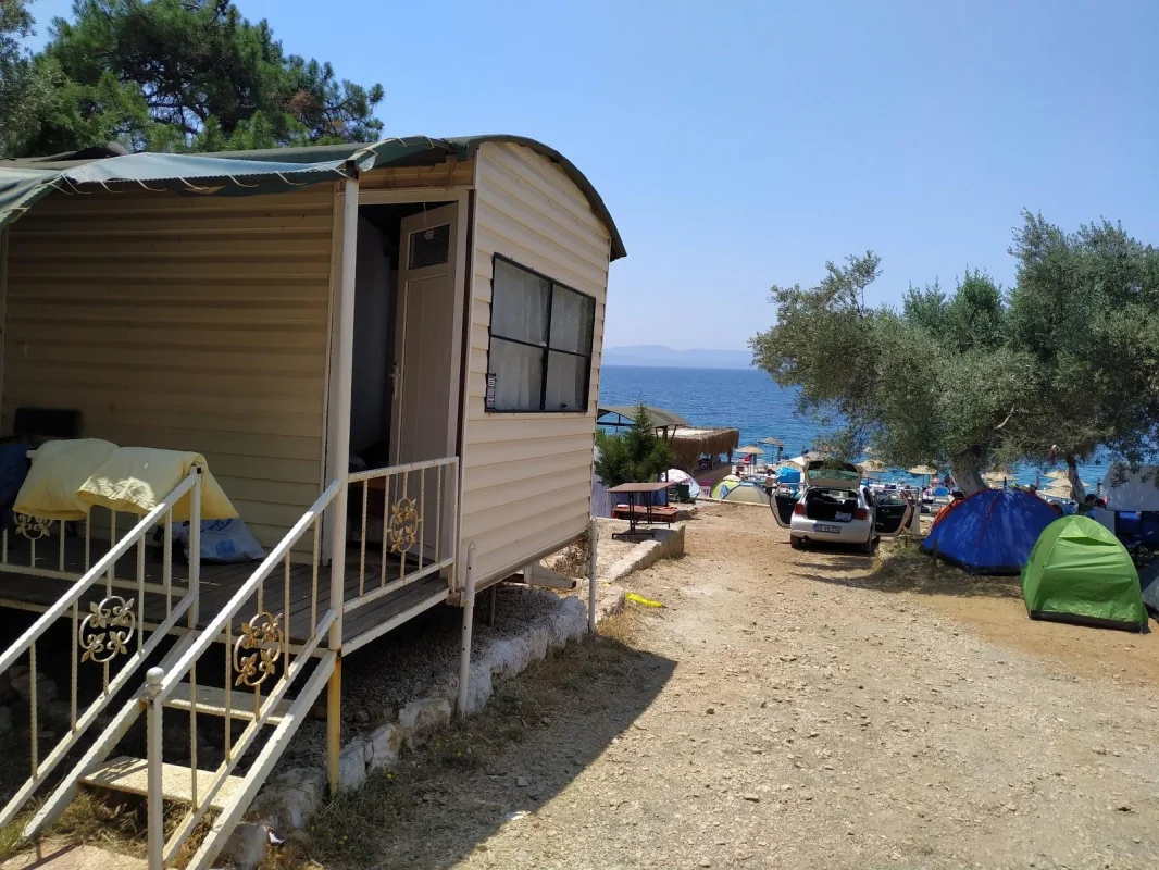 Karya Beach Camping - Fotoğraf 3