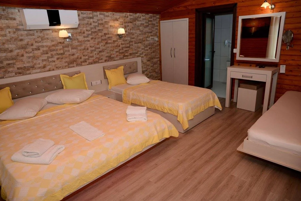Nuris Beach Bungalow - Fotoğraf 3