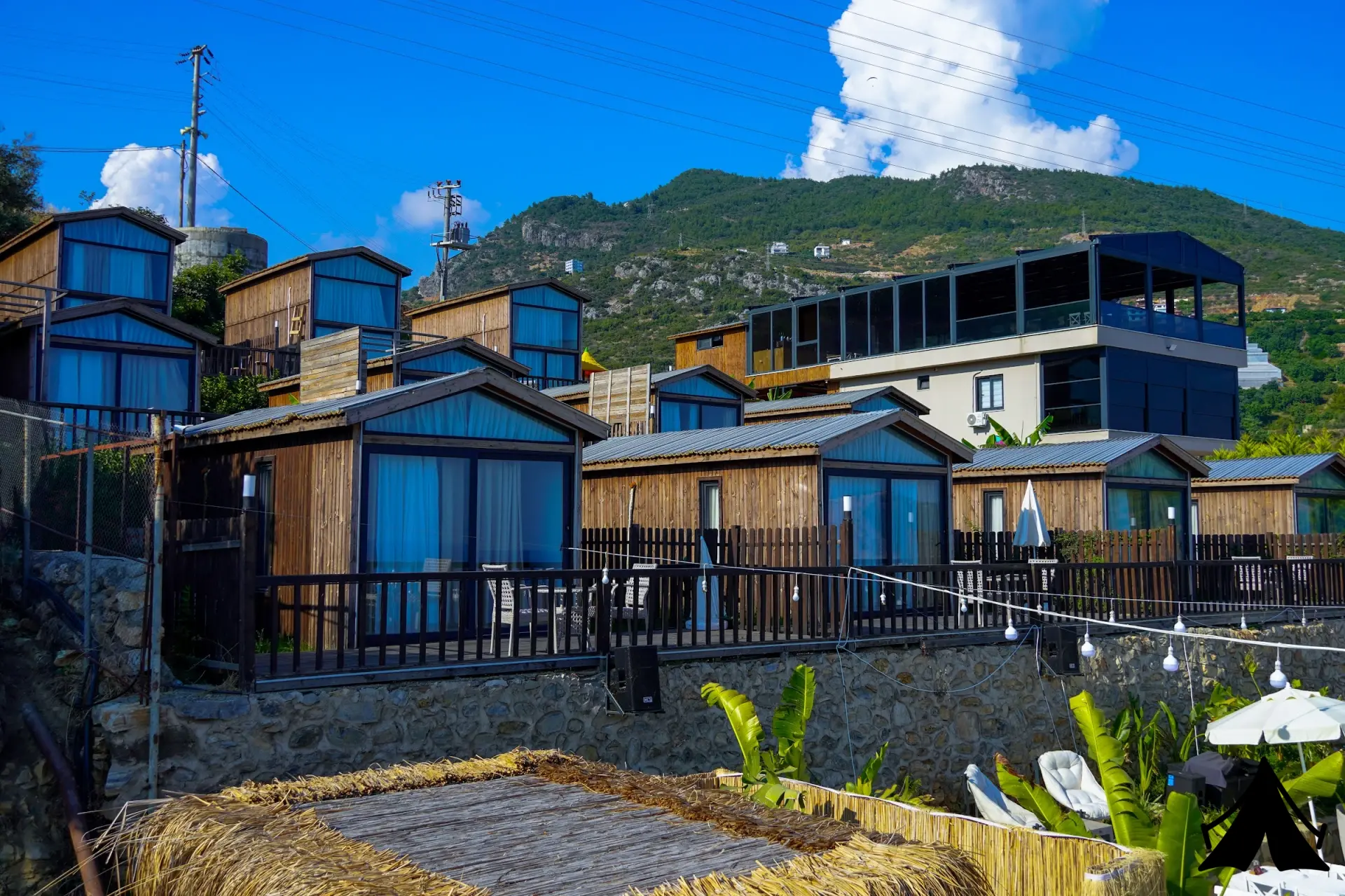 AkanMarina Bungalov
