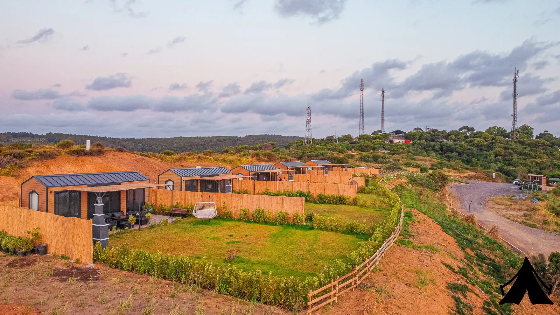 Günbatımı Kilyos Konaklama &amp; Tiny House Bungalov &amp; Piknik &amp; Plaj &amp; Çadır Alanı Fotoğrafı