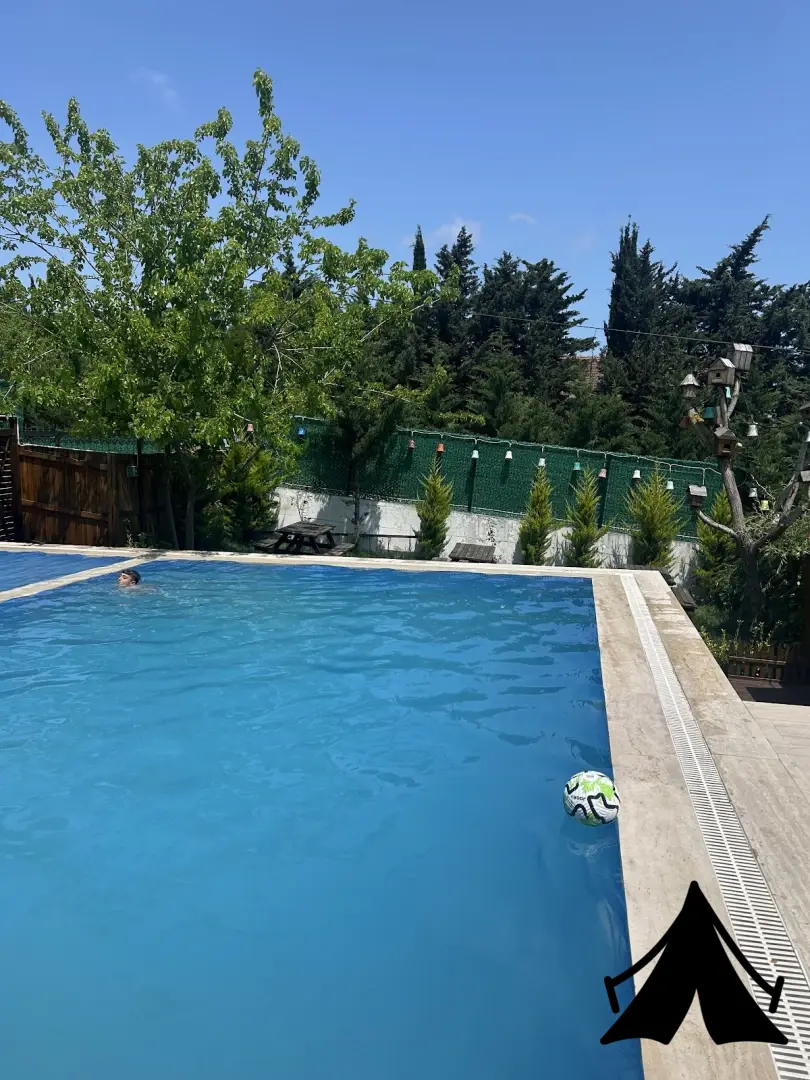 Gardan Bungalov Fotoğrafı