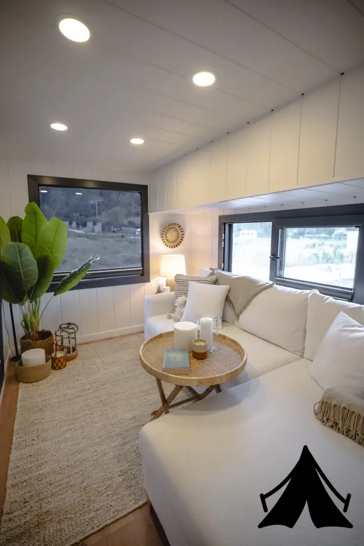VortexVan Tiny House Fotoğrafı