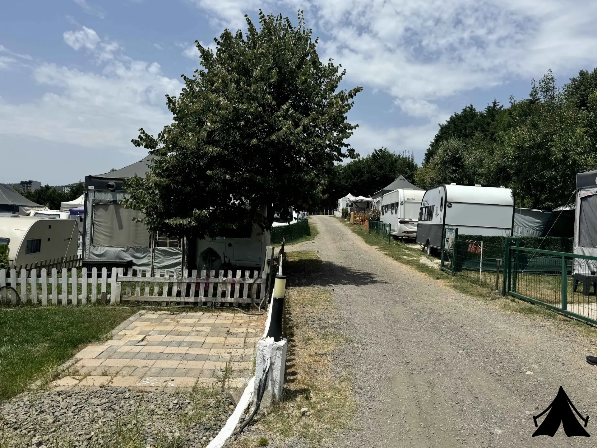 Çiçekdağlı Karavan Kamp Fotoğrafı