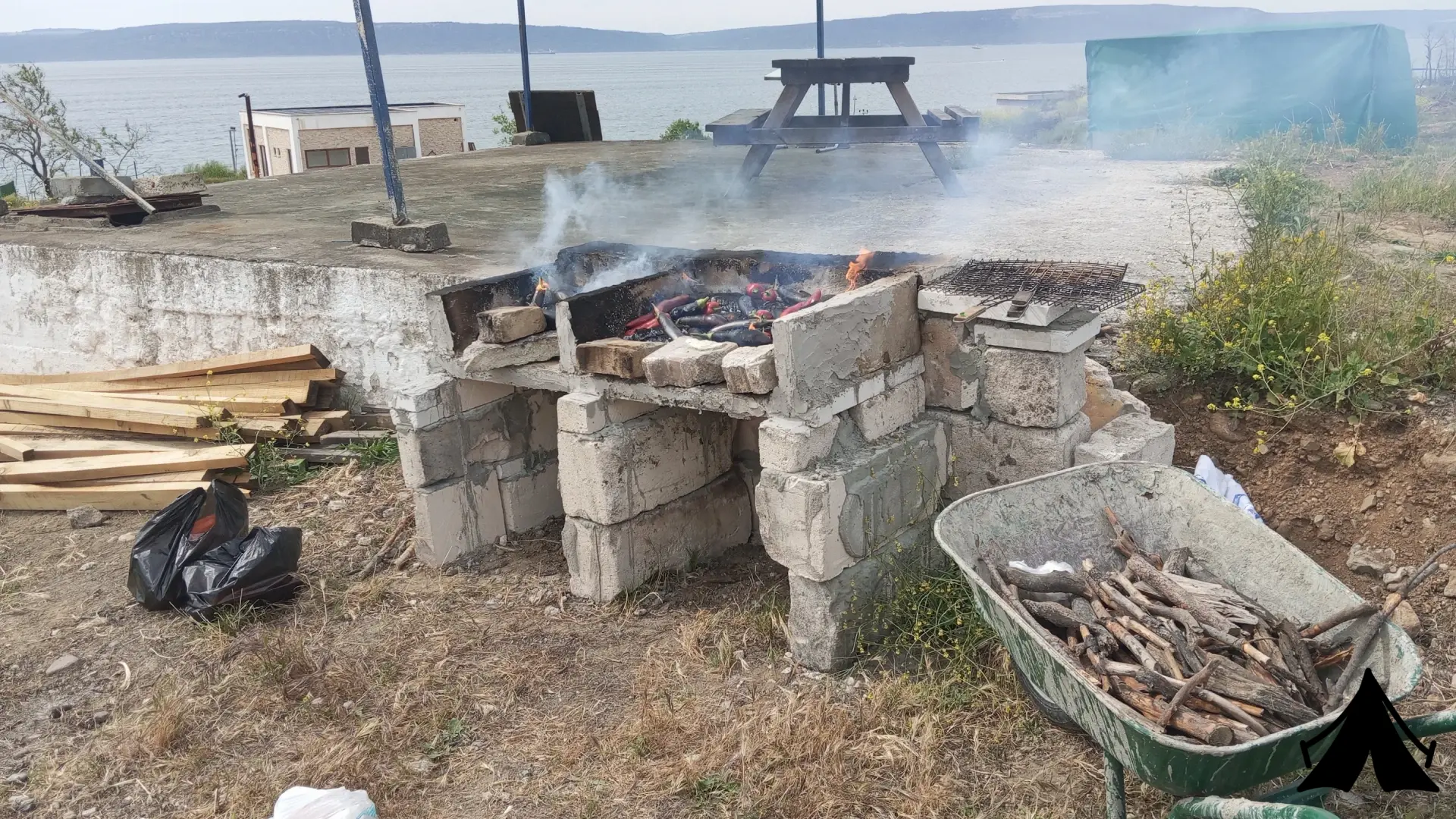 EVREKA KAMP ALANI (ÇADIR-KARAVAN) Fotoğrafı