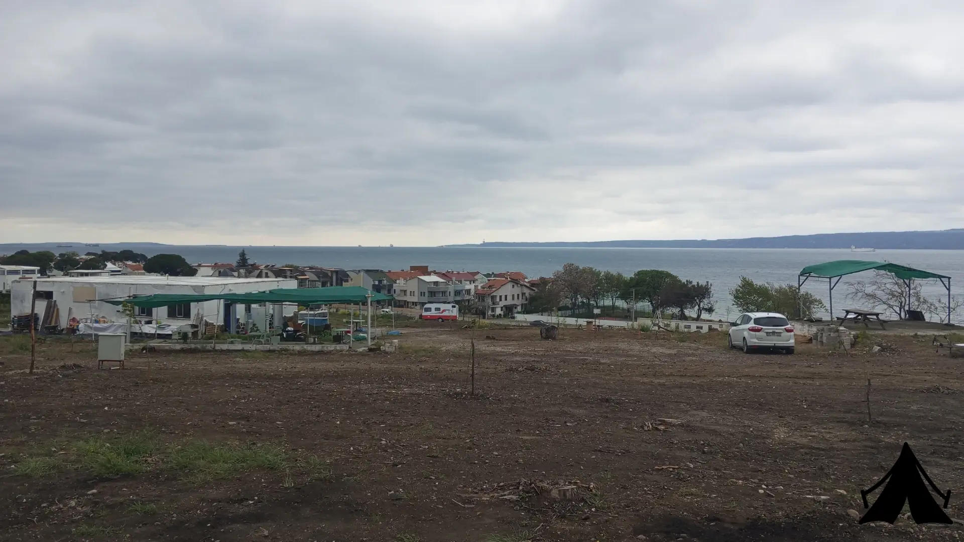 EVREKA KAMP ALANI (ÇADIR-KARAVAN) Fotoğrafı
