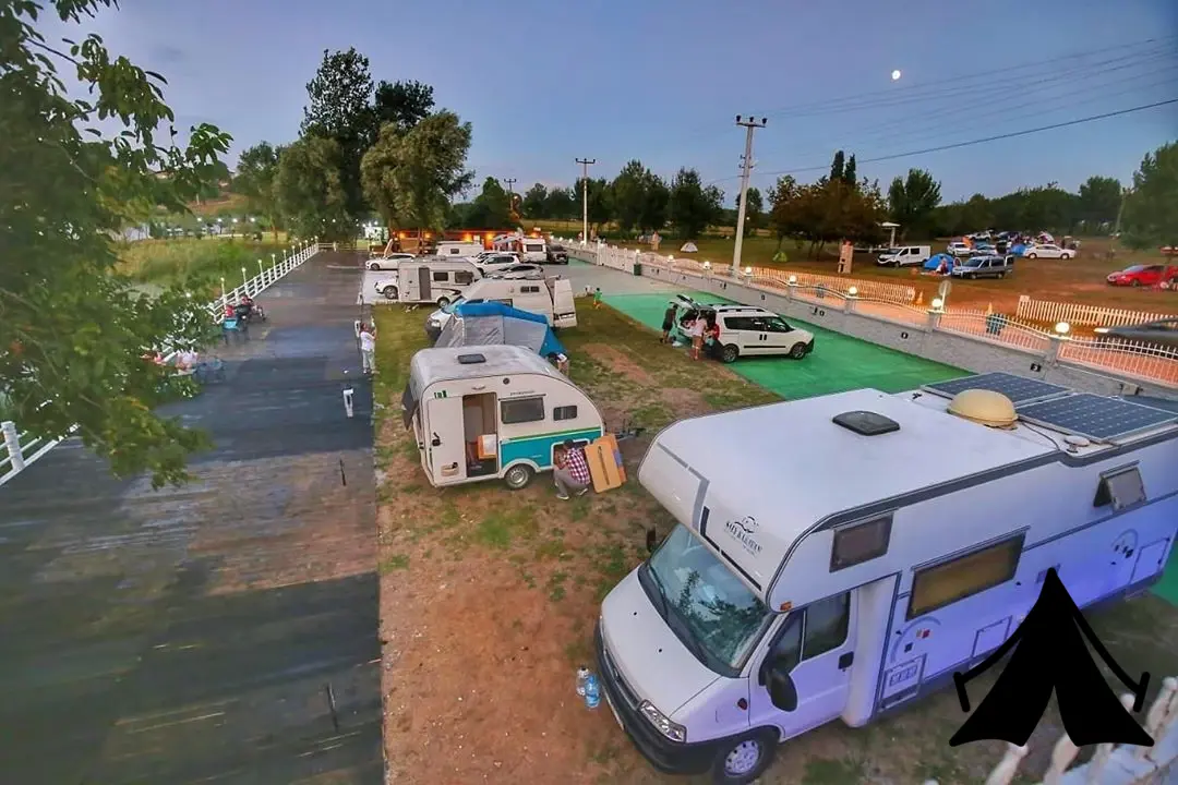 POYRAZLAR CARAVAN CAMPİNG Fotoğrafı