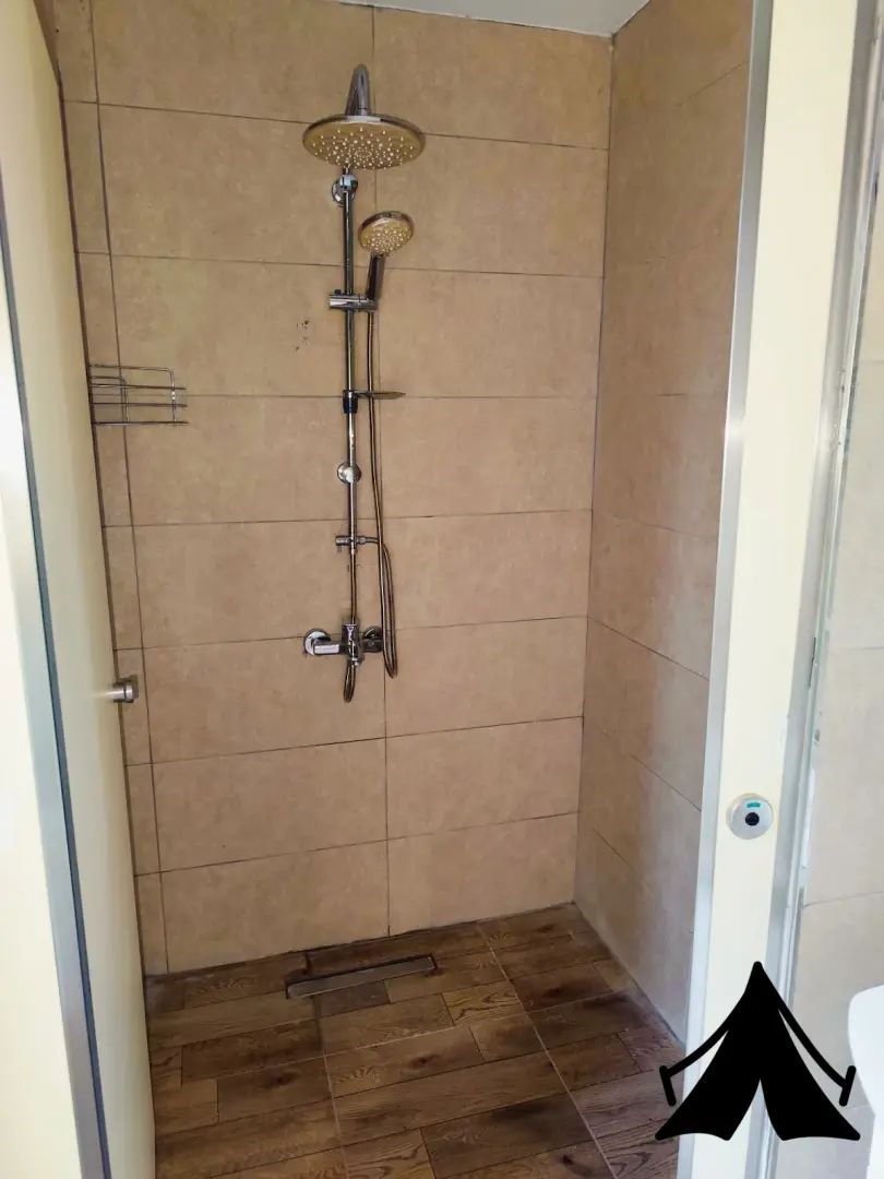 Sezer CARAVAN CAMPING Fotoğrafı