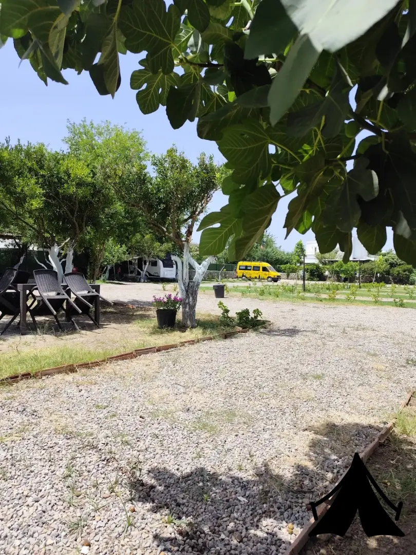 Sezer CARAVAN CAMPING Fotoğrafı
