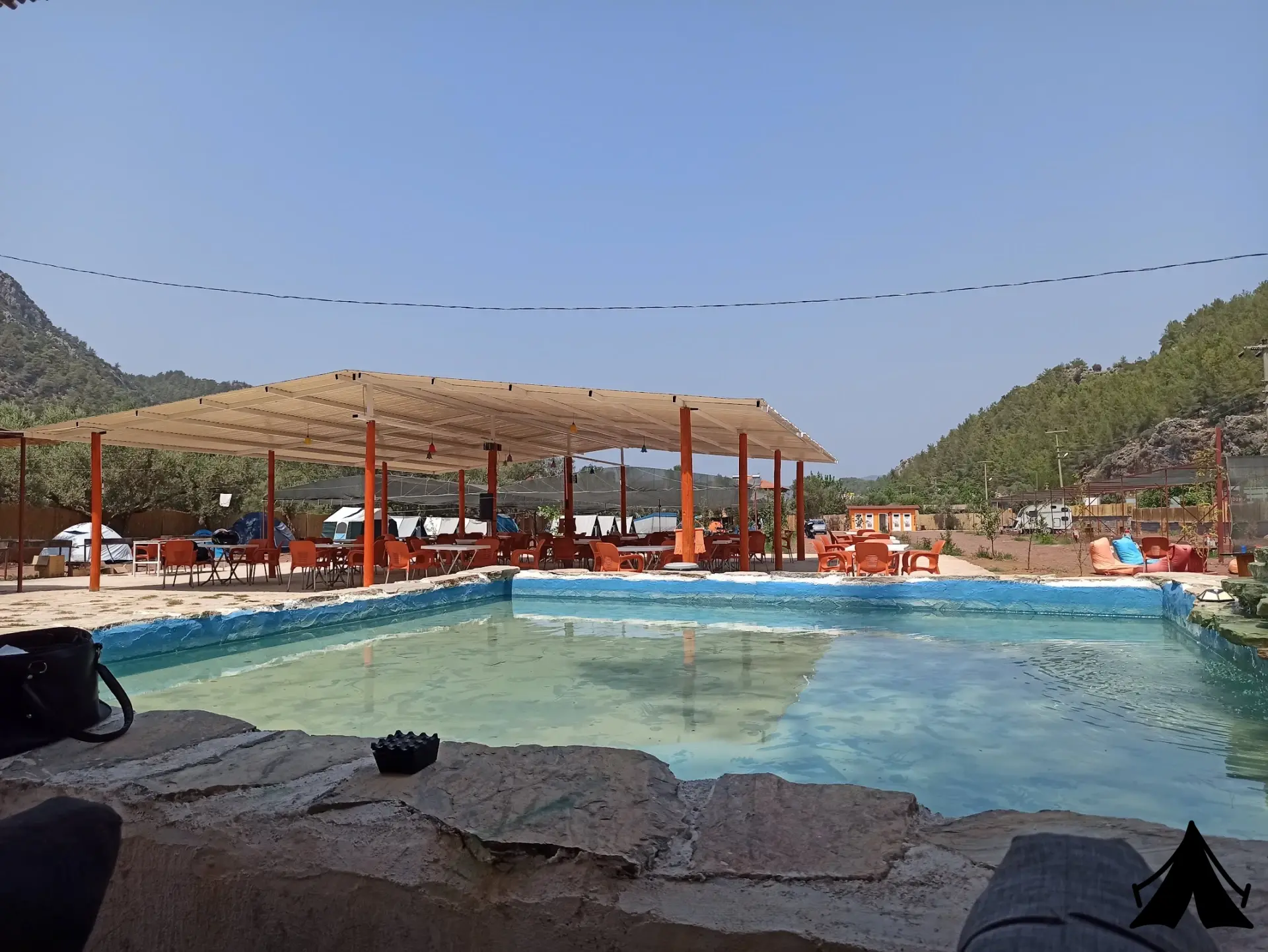 Turuncu Camping Fotoğrafı