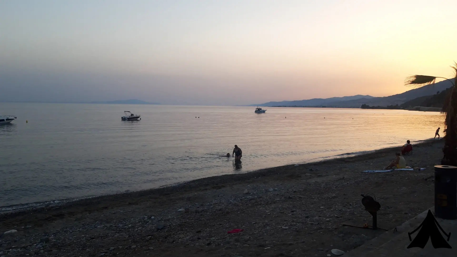 Antandros Camping Karavan Fotoğrafı