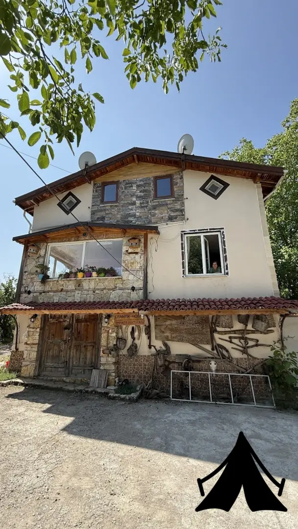 OTANTİK ÇADIR VE KARAVAN KAMPI Fotoğrafı