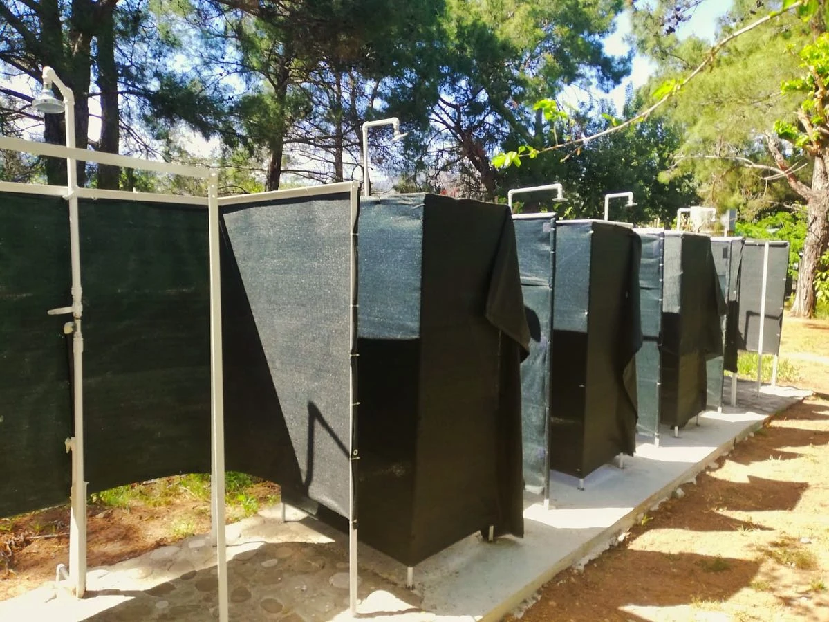 Beach Camping açık hava duşları