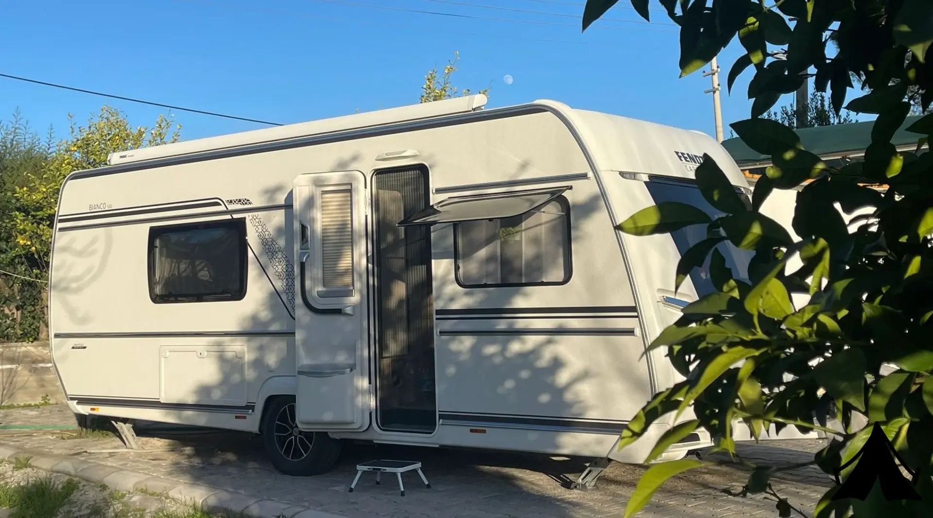 UrlaVan Karavan Parkı Fotoğrafı