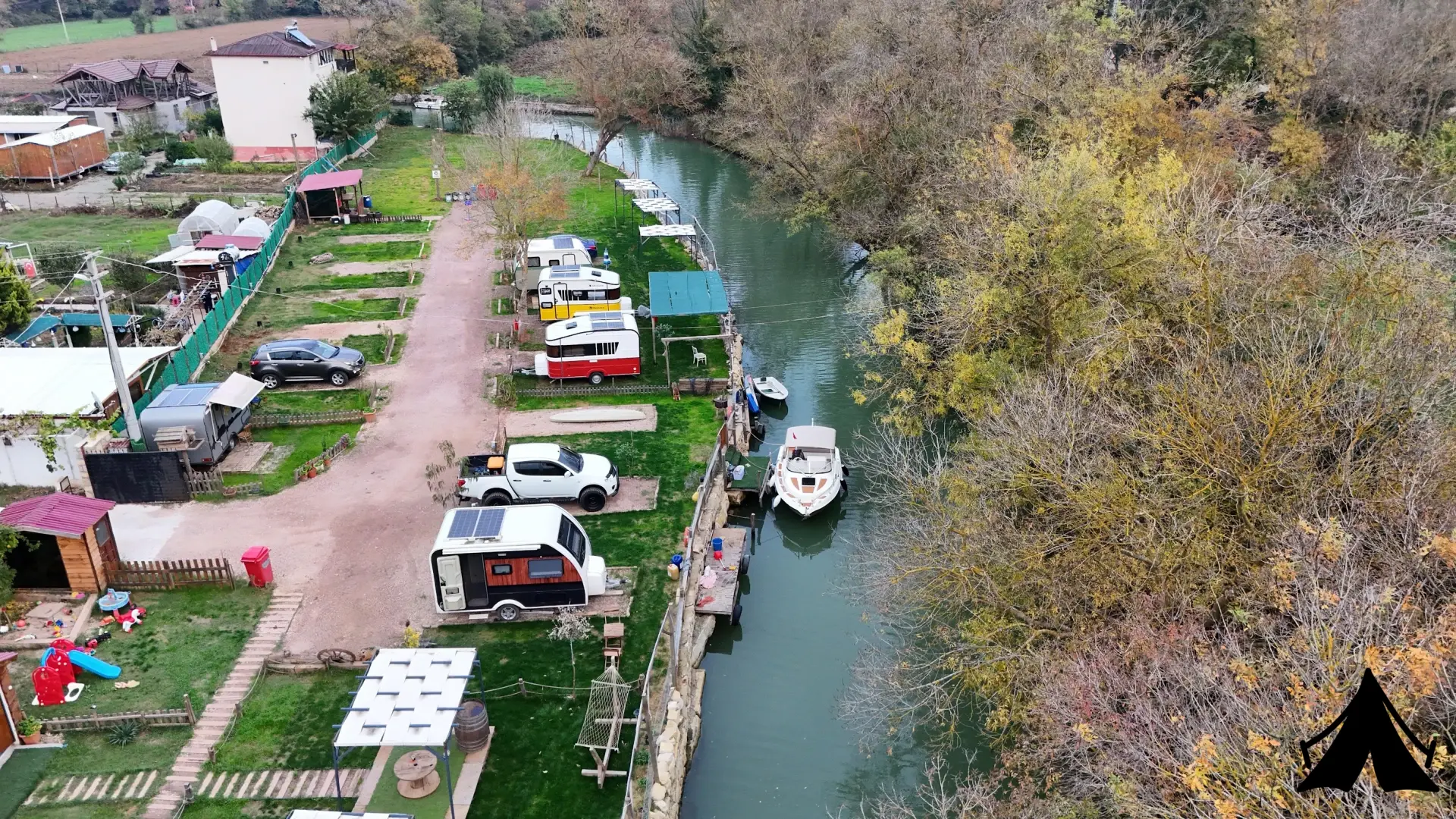 By Alya Camping Karavan Park Kamp Alanı Fotoğrafı