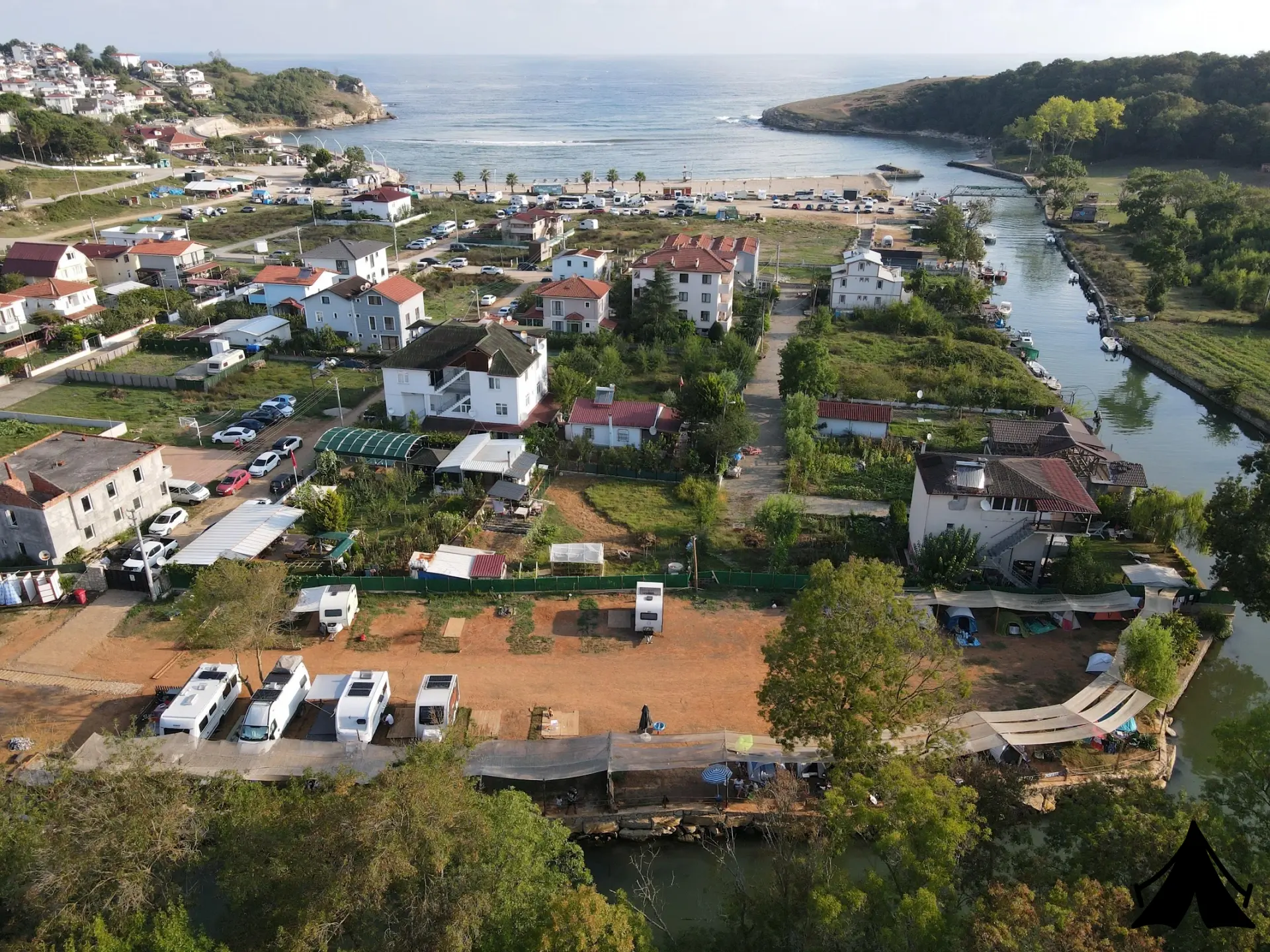 By Alya Camping Karavan Park Kamp Alanı Fotoğrafı