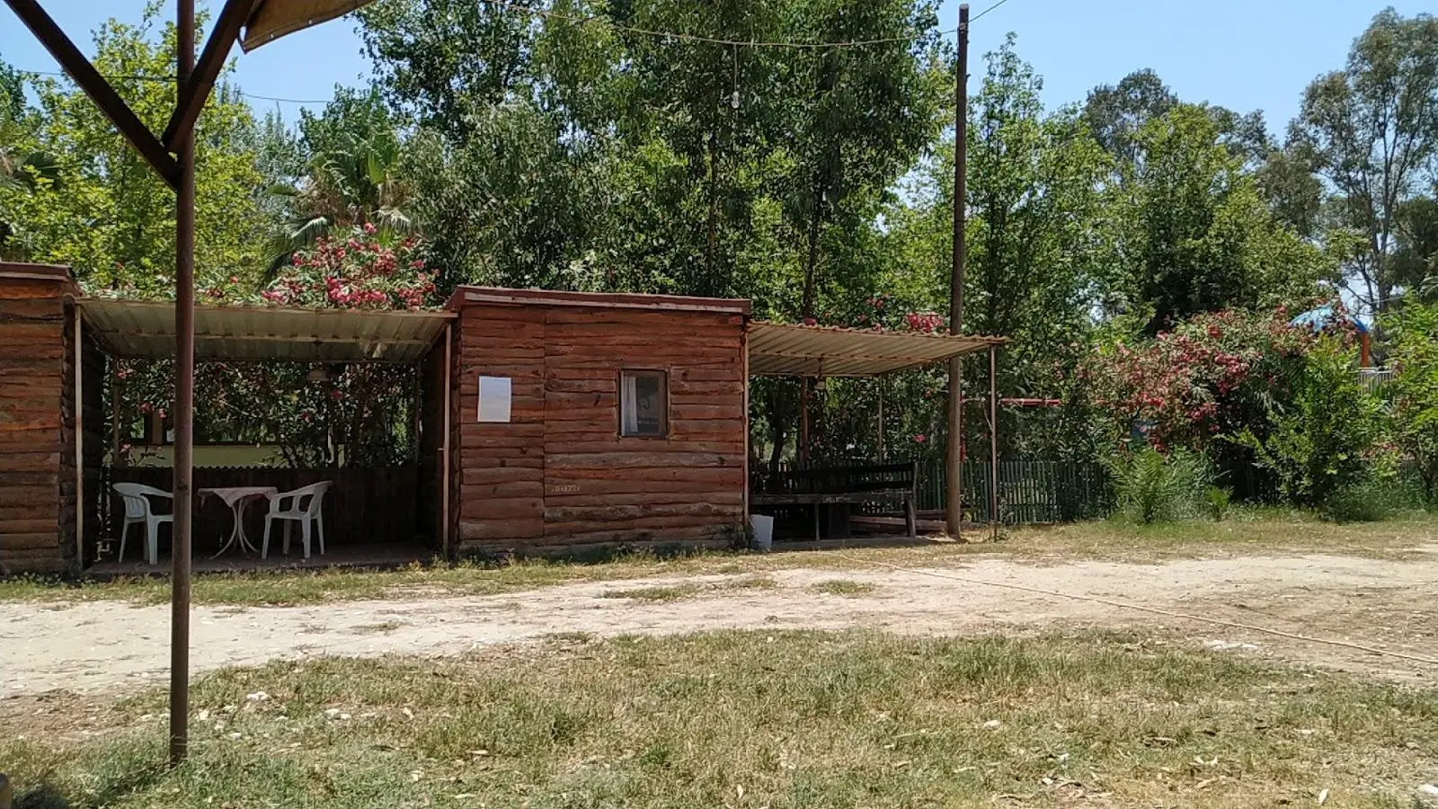 Medusa Bar & Camping - Fotoğraf 3
