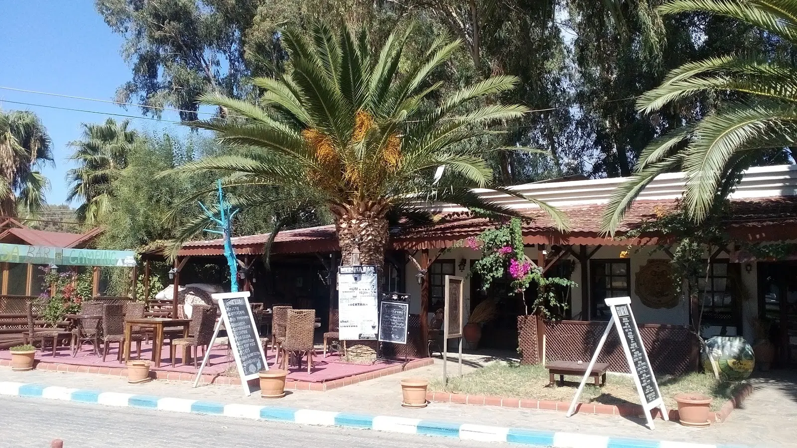 Medusa Bar & Camping - Fotoğraf 5