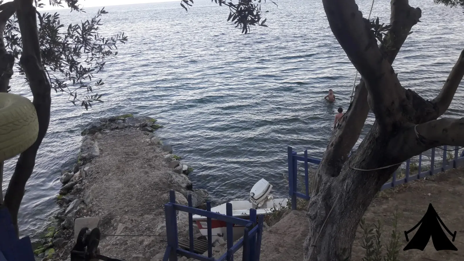 Gizli Bahçe kamping Fotoğrafı