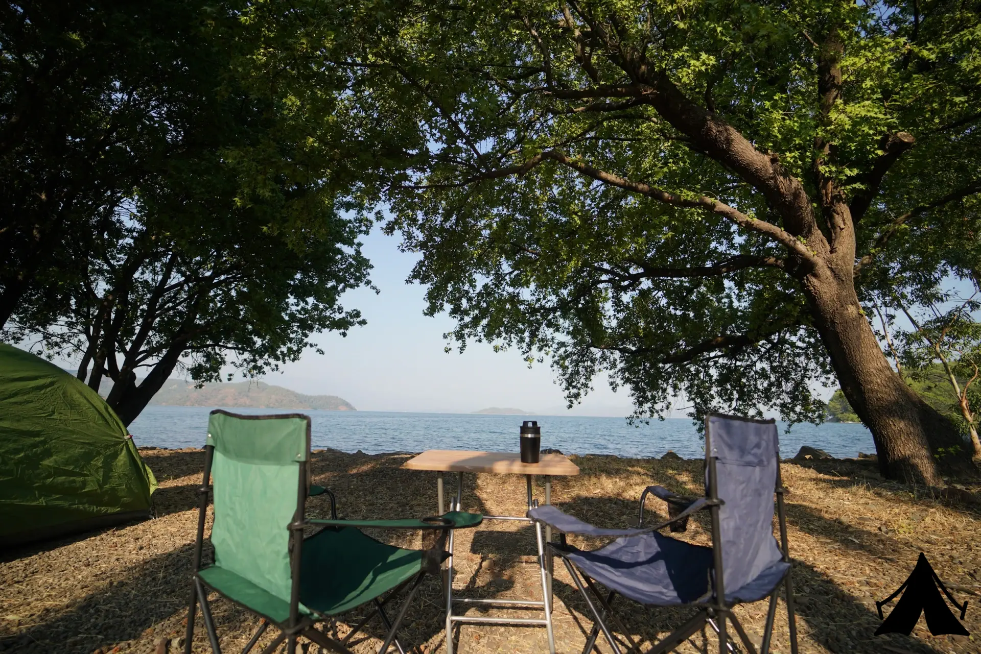 Kıyıda Camping Fotoğrafı