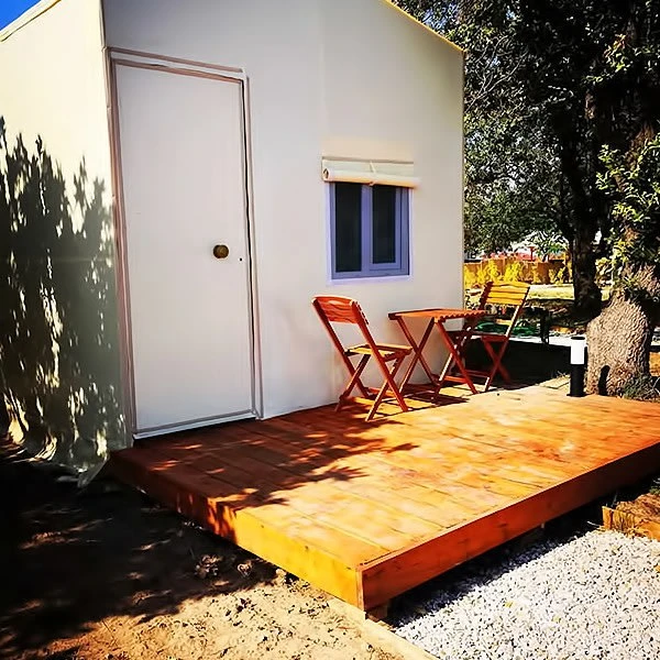 Veranda Glamping ahşap teraslı oda