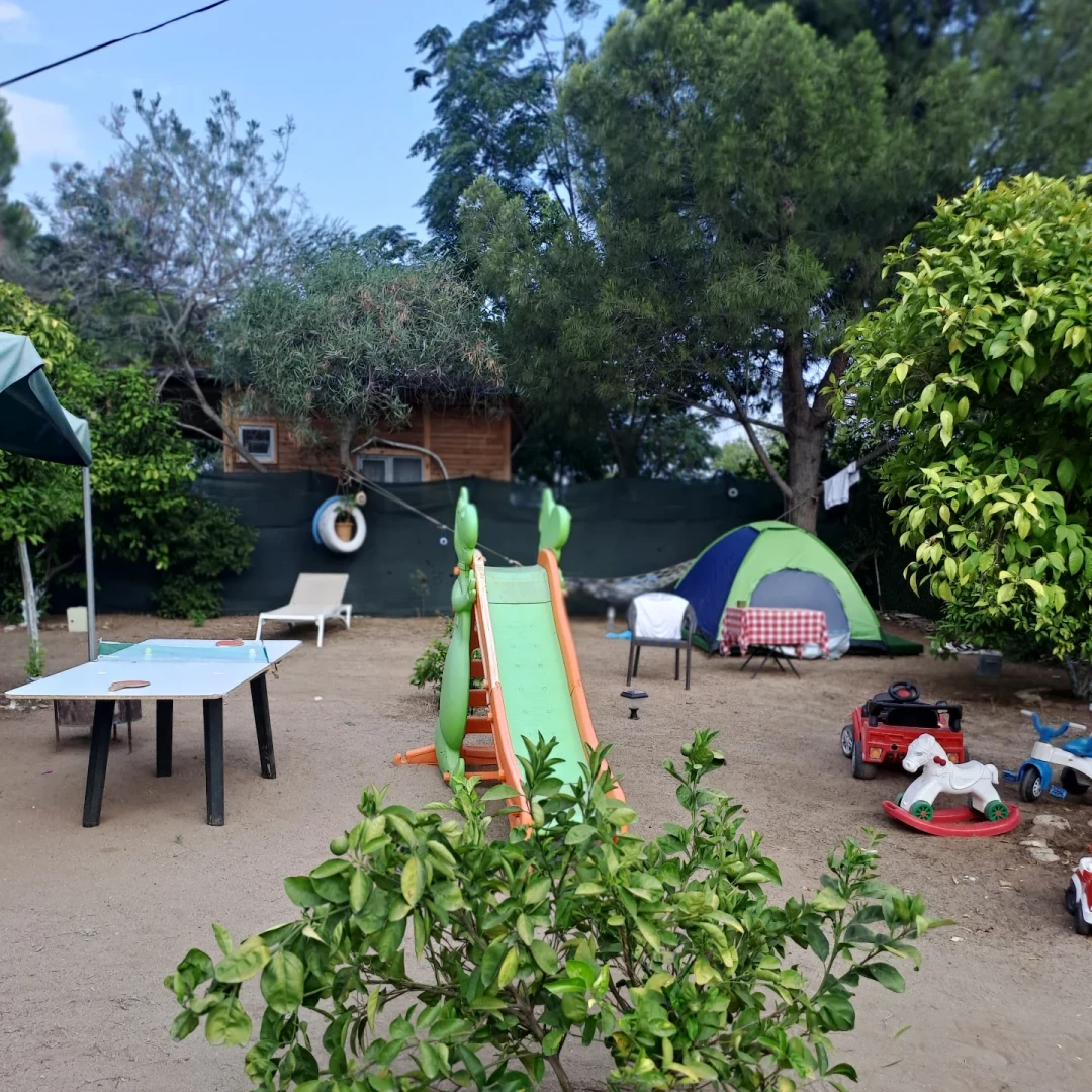 Kamp alanı çocuk oyun parkı