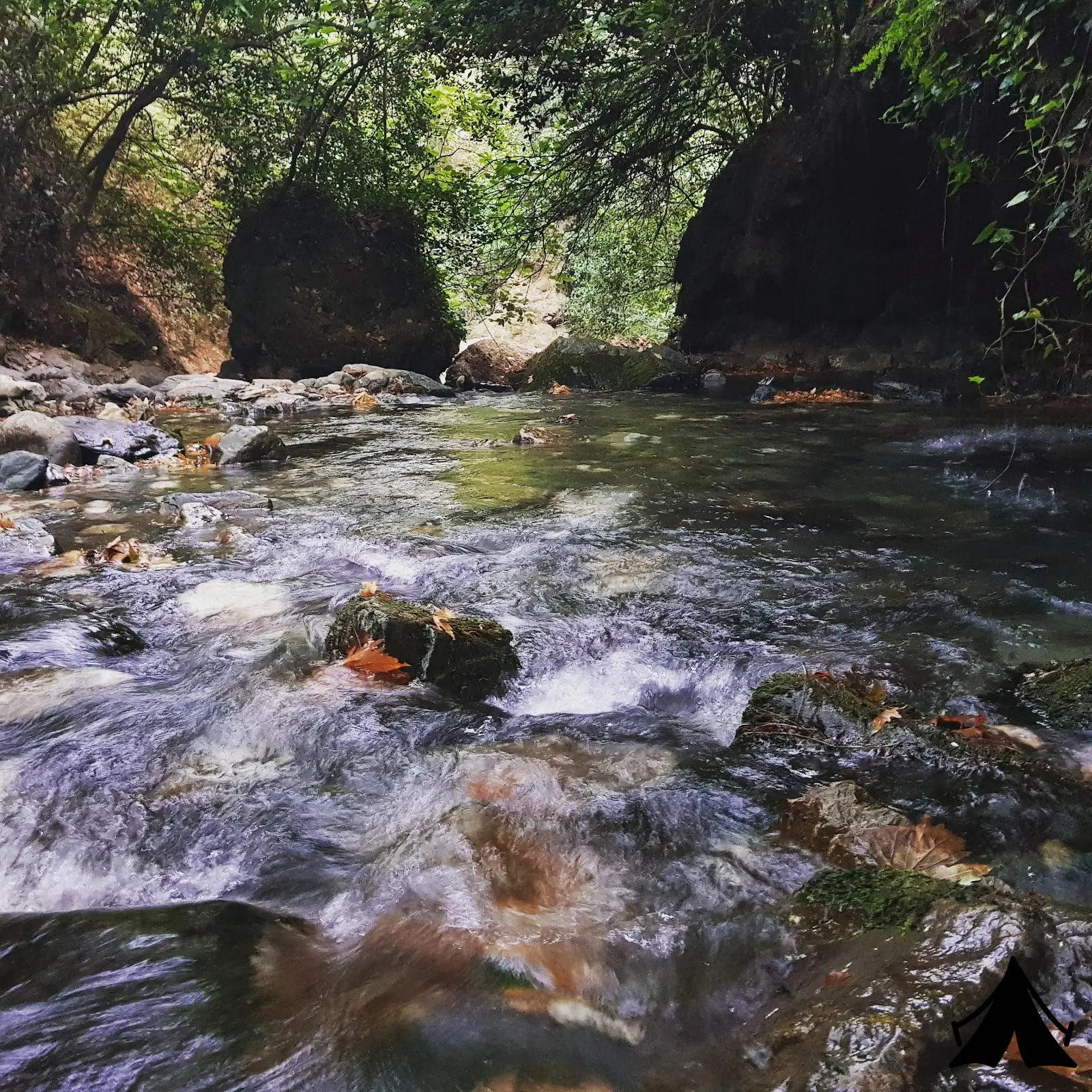 Ağlayan Şelale Kamping Fotoğrafı