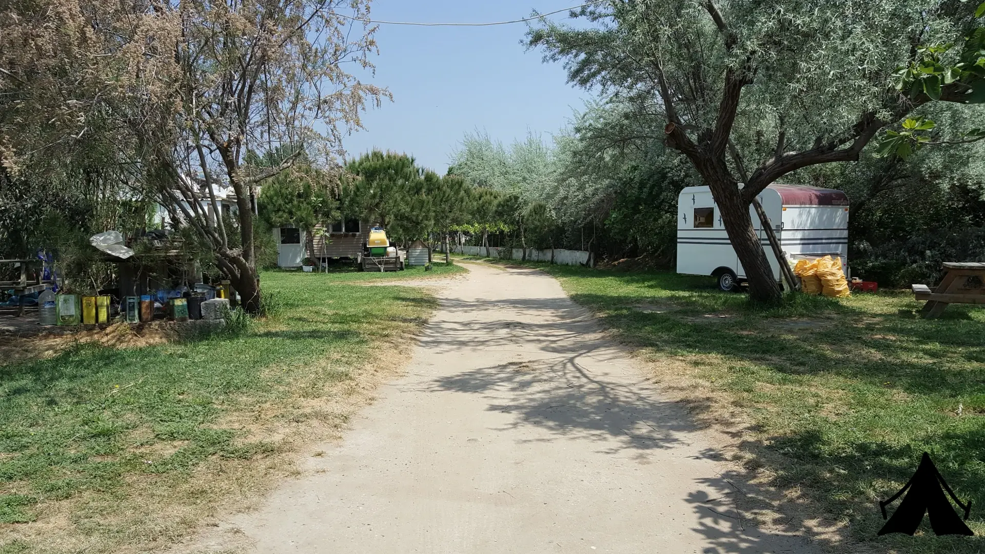 Aldırmaz Kamping Fotoğrafı
