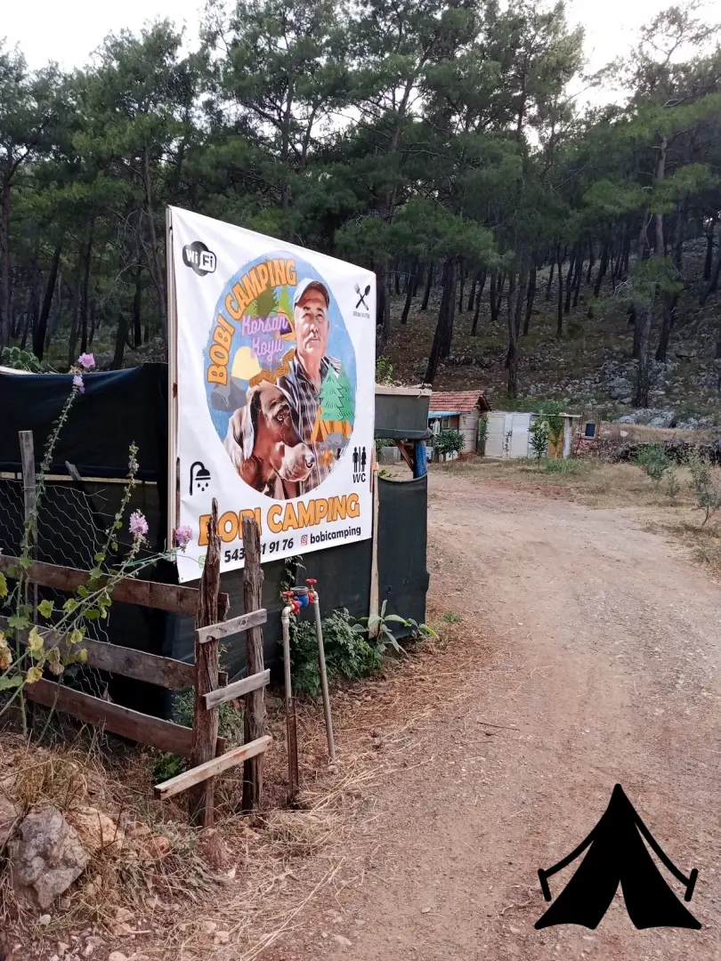 Korsan Koyu Bobi Kamping Fotoğrafı