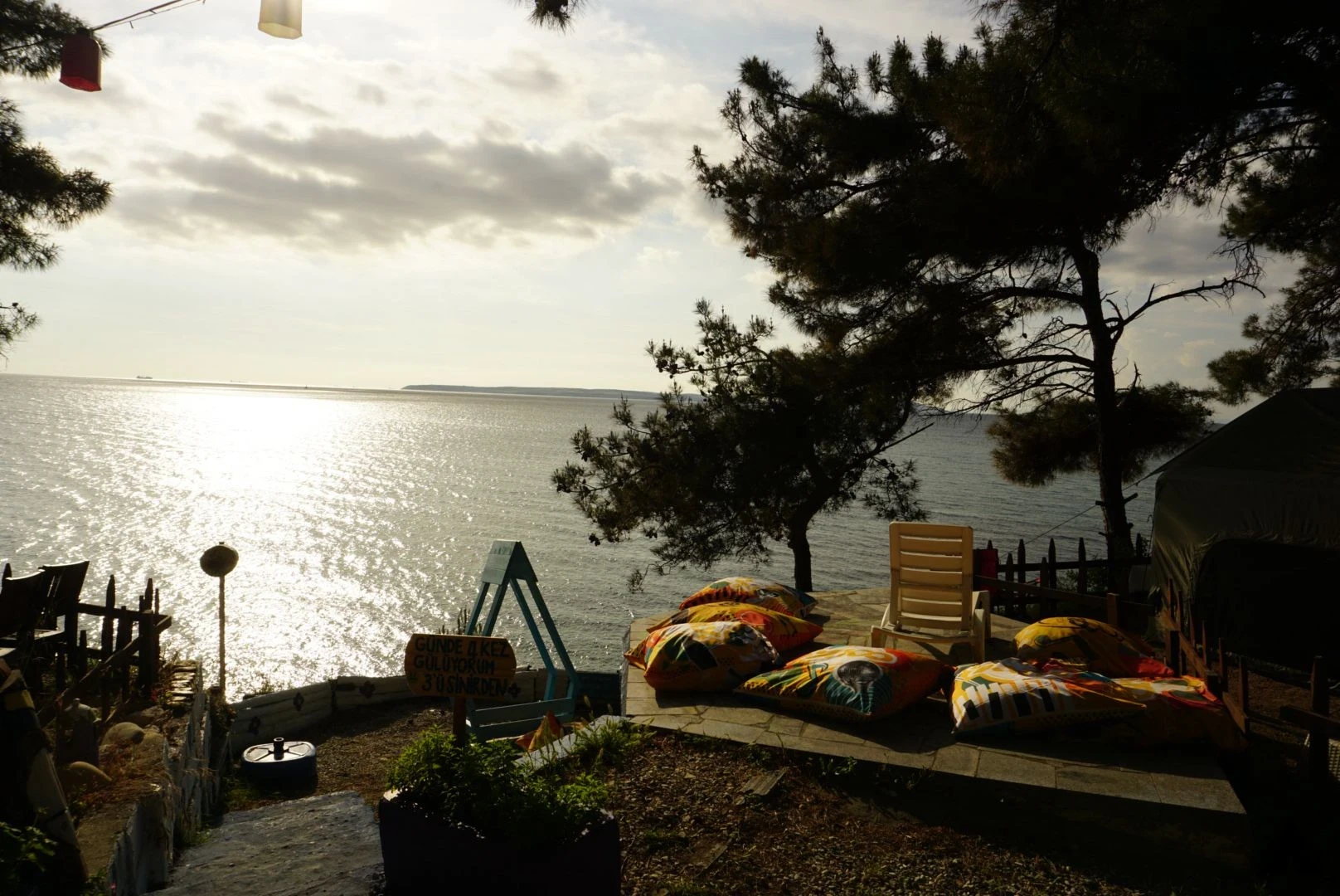 Ütopya Camping deniz manzaralı teras