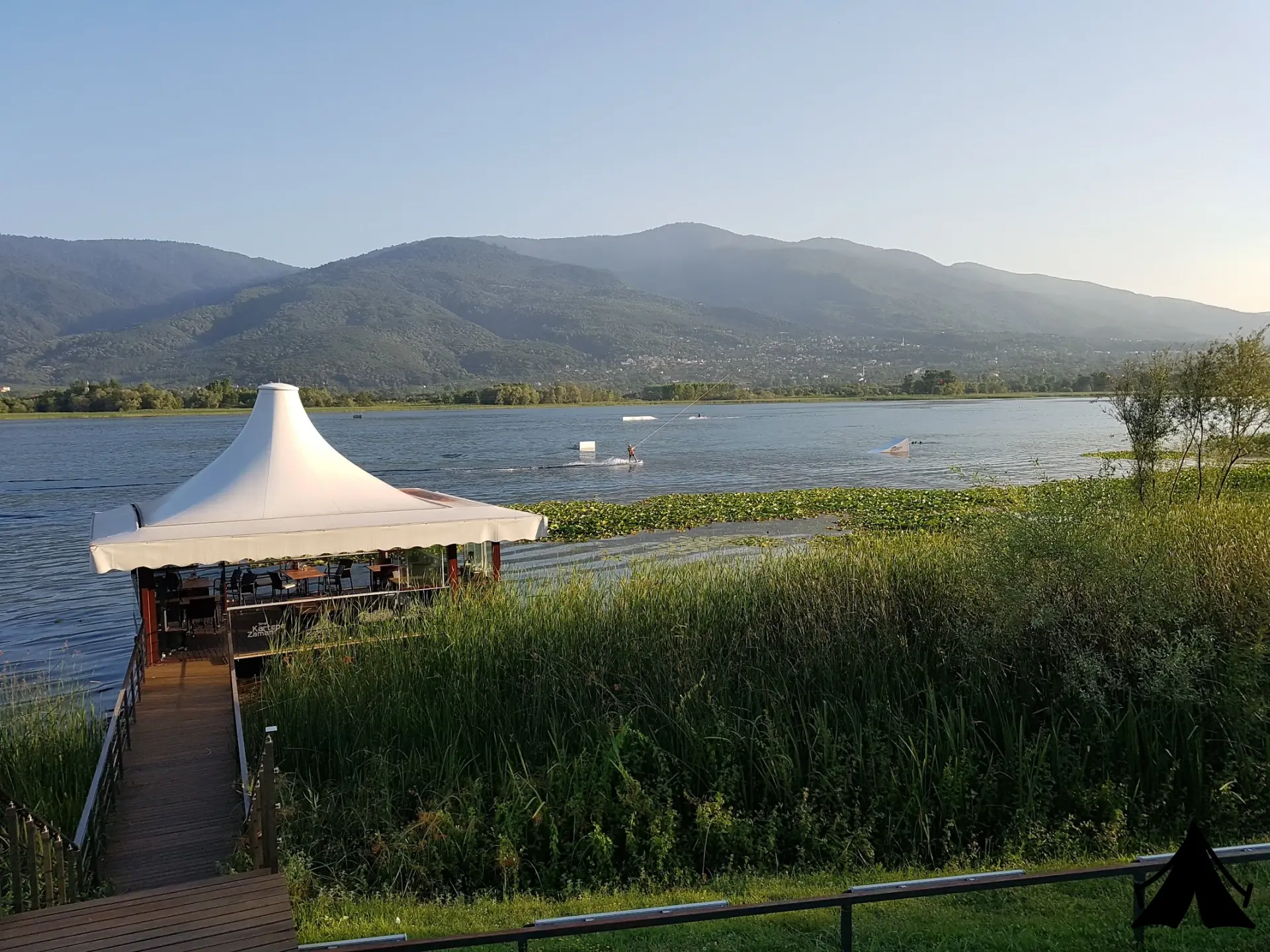 Seka kamp piknik alanı Fotoğrafı