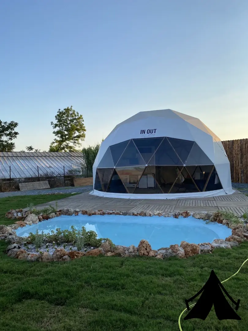 IN OUT Superior Glamping Fotoğrafı