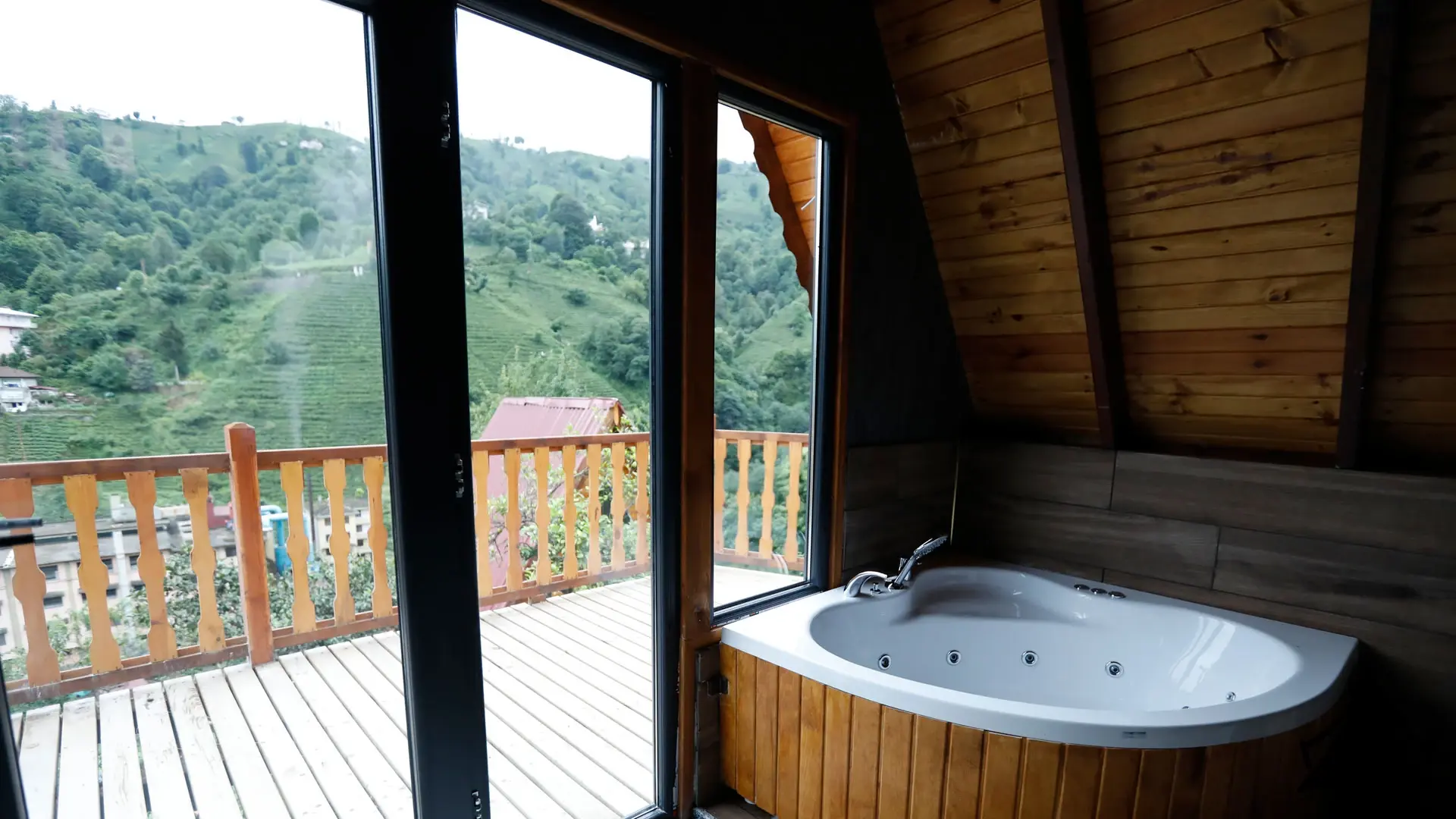 Pafuli Bungalov Rize Fotoğrafı