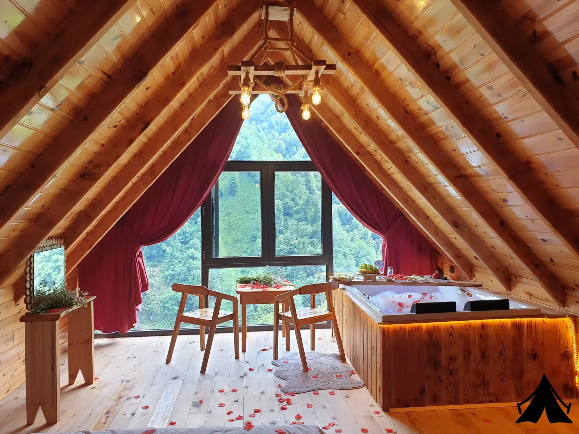 Hürvadi Bungalov Fotoğrafı