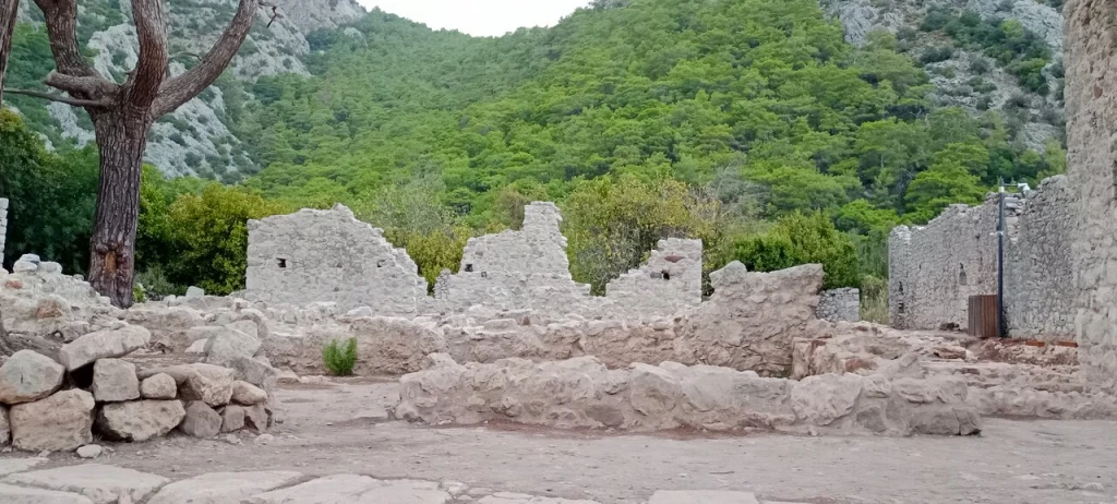 Olympos Antik Kenti — fotoğraf 3