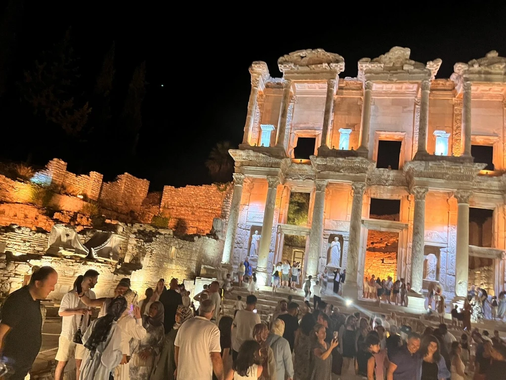 Celsus Kütüphanesi — fotoğraf 2