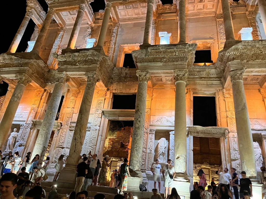 Celsus Kütüphanesi — fotoğraf 4