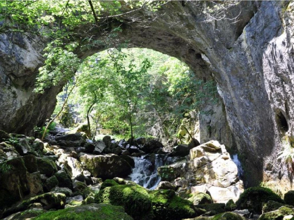 Akpınar Mağarası — fotoğraf 3