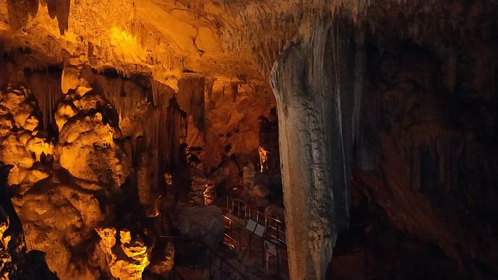 Köşekbükü Mağarası — fotoğraf 4