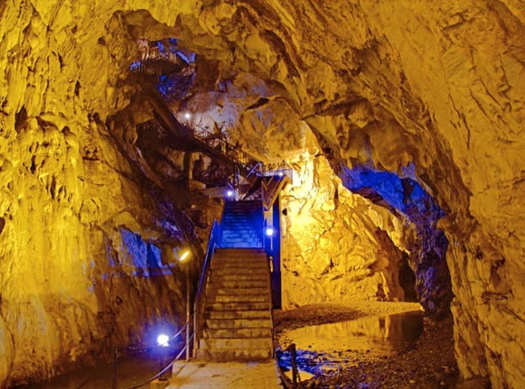 Derinkuyu Yeraltı Şehri — fotoğraf 2