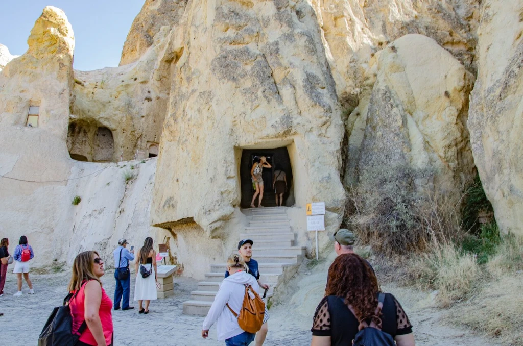Karanlık kilise — fotoğraf 4