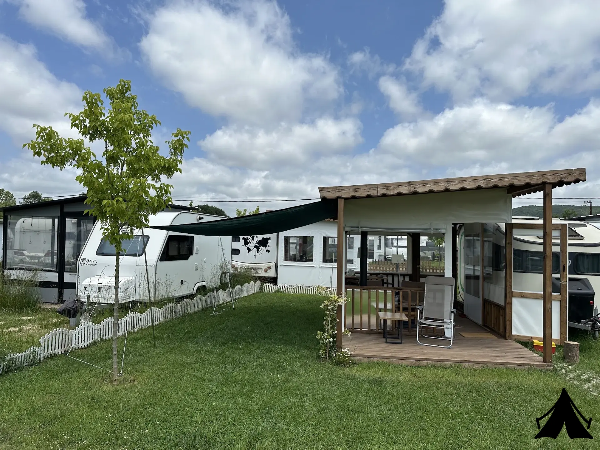Kirpi camping karavan parkı